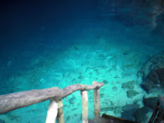 Der Eingang zu den kuehlen Pools