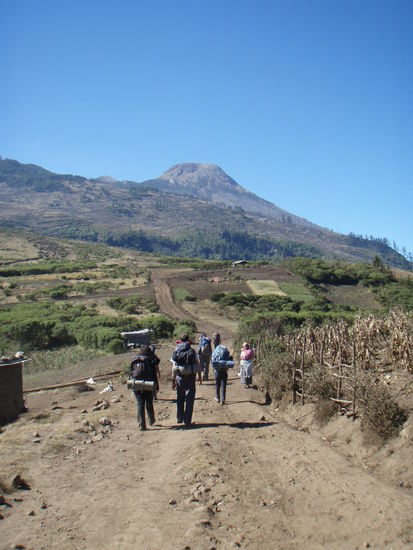 noch liegt der Vulkan vor uns