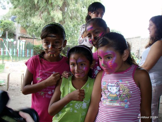 Die Kids beim Photoshooting fuer die Presse