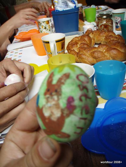 ...sogar handbemalte Eier gab's!