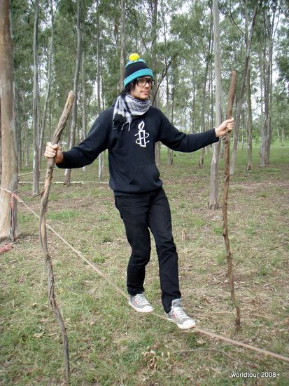 Y bei seinen ersten Schritten "online" Wieder mit dem Trick aus Panama