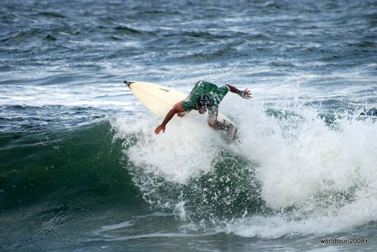 Unser Surfgrossmeister Beto Dias in action