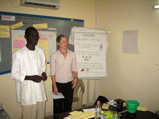 More und ich vor der Gruppe