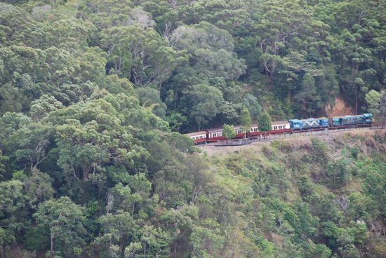 Auch mit dem Zug kann man Kuranda erreichen