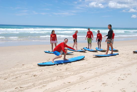 Hotti´s erste Surfstunde, erst Trockenübungen...