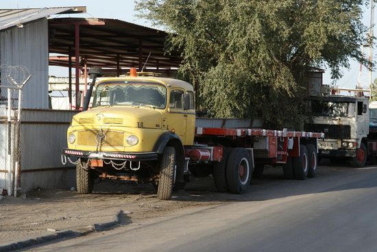 Wie war das: und er läuft und läuft und läuft! Von denen standen ca. 30-40 an der Straße dort!