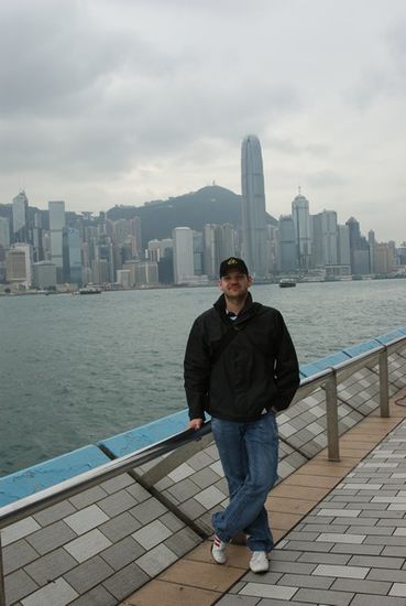 ...der 2. Kämpfer im Großstadtdschungel (Blick auf Hongkong- Island)