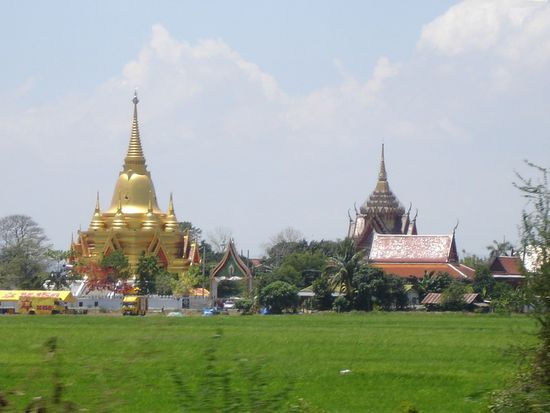 Solche Wats sieht man immer wieder. Egal wo man in Thailand sich gerade befindet. Diesen fand ich besonders schön und werde es mir nächste Woche wenn wir nach Hua Hin fahren nochmal genauer anschauen!
