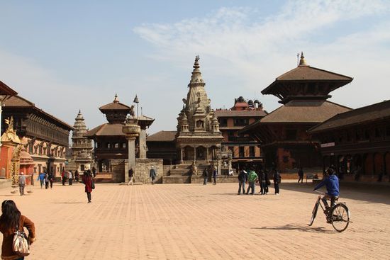 Diese Bilder sind alle im Bhaktapur entstanden. Bhaktapur liegt 18km von KTM entfernt.