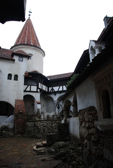 Allerdings muss ich zugeben ist Burg Bran, also DIE Dracula Burg, absolut unspektakulaer!