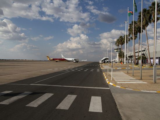 Der Flughafen ist wirklich sehr einsam.