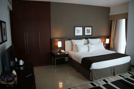 Four Point Sheikh Zayed Road, kann ich nur empfehlen (frühstücken war ich allerdings nicht)