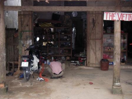 Mopedwerkstaette+Minimarket