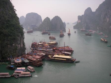 Halong-Bay
