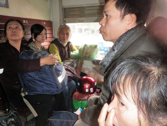 Zugfahrt Hanoi - Ninh Binh 90 km 2,5 Stunden