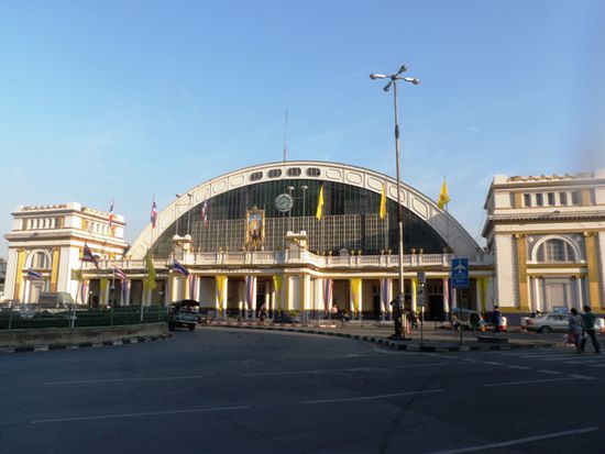 vom Hauptbahnhof in Bangkok weiter