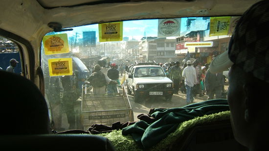 Mit dem Matatu im Stau