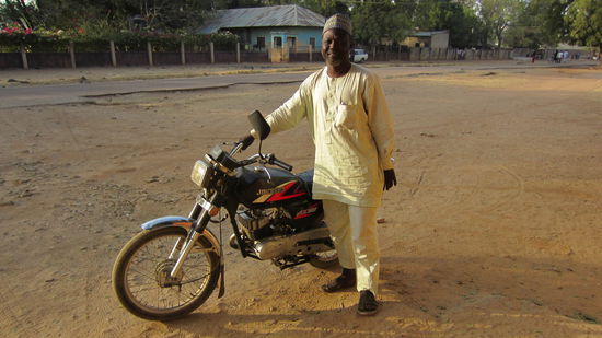 Mein Stadtführer und sein Motorrad