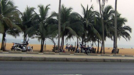 Der "menschenleere" Strand von Lomé