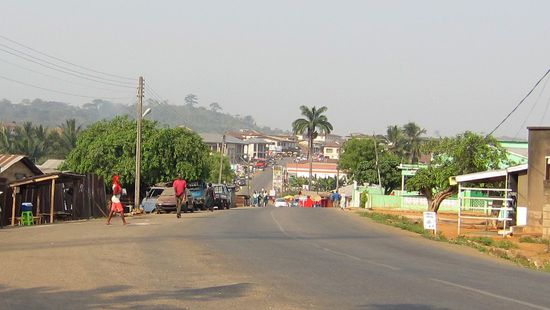 Hauptstraße durch Mpraeso