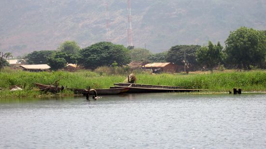 Das Ufer von Adowso naht