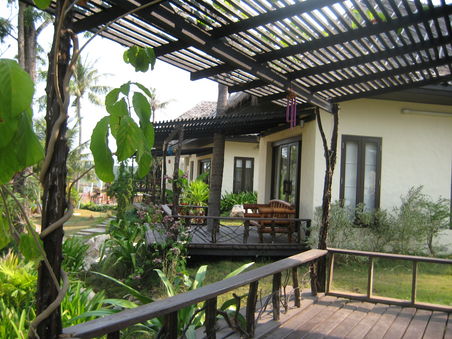 Ein Blick auf unseren Bungalow (von der Terasse eines anderen aus)