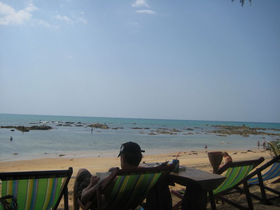 Gegen fruehen Nachmittag am Nang Tong Beach bei Ebbe - Khao Lak Green Beach Resort