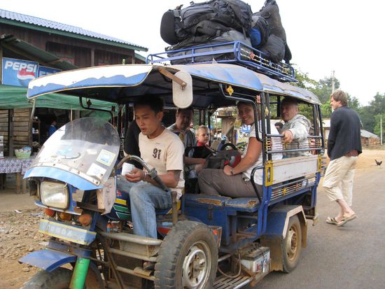 Mit dem Tuk Tuk zum GH.