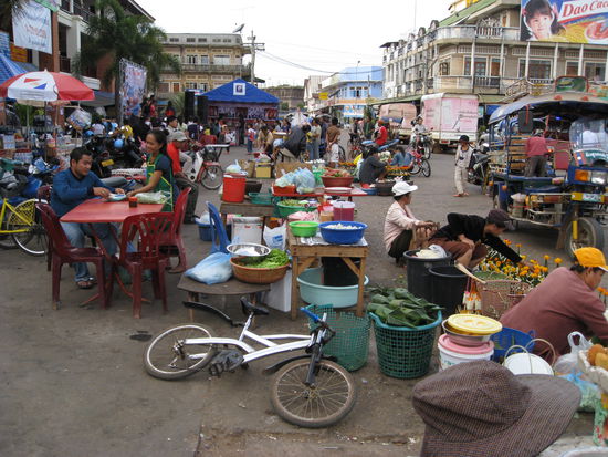 Markttreiben in Pakxe.