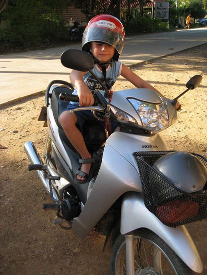 Liam hatte sehr viel Spass beim motorbiken...