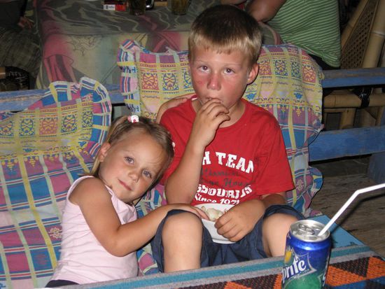 .....und wenn sie muede werden, werden sie auch brav und ruhiger.