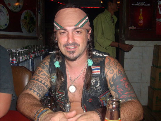 das ist der bissel verrueckte Con aus Bayern