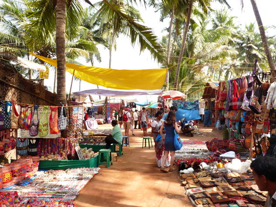 Bilder vom Markt heute, ein Shoppingparadies (fuer Frauen)