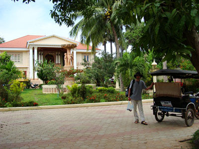 Unser Quartier - Queen Villa Angkor - in Siem Reap, echt protzig!