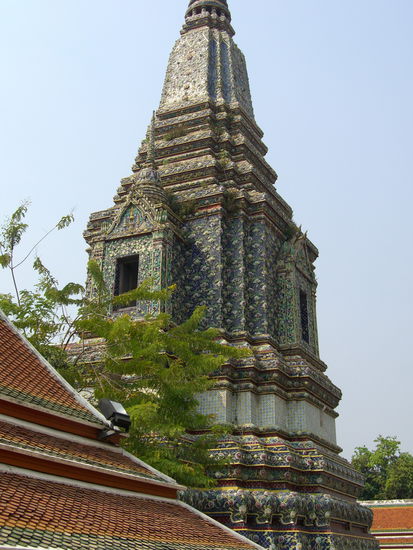 Den große Eckige Chedi ließ 
König Mongut (Rama IV) errichten