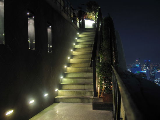 Treppe zur Vertigo Bar