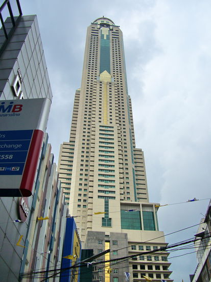 Thailands höchster Wolkenkratzer: der Baiyoke 2 Tower