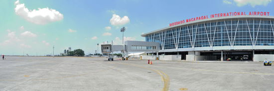 Aus der ehemaligen US Airbase ist ein Flughafen für Billigfluggesellschaften geworden.