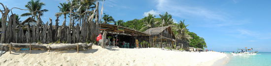 Vis a vis sind drei kleine Cafés.