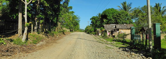Ich fahre durch winzige Dörfer, die nur aus ein paar Häusern bestehen...