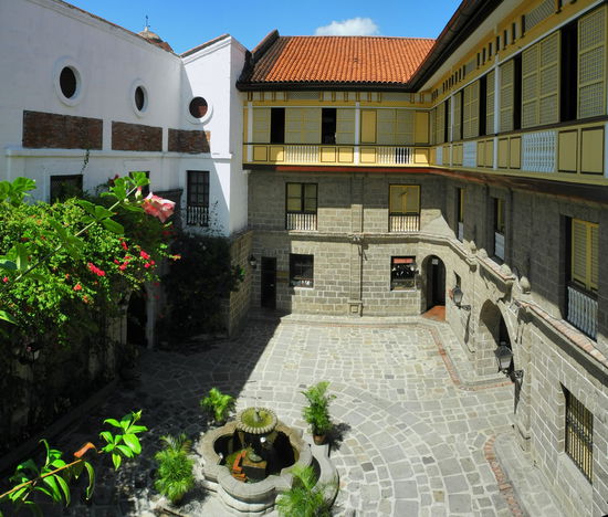 Mich interessiert viel mehr dieser hübsche Innenhof, so dass ich in das Museum nur einen kurzen Blick werfe.