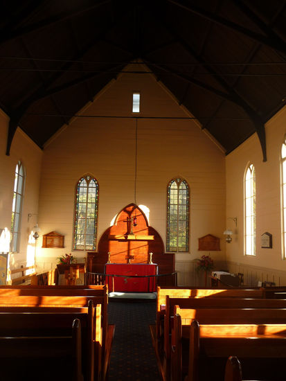 Kirche in Russell von Innen
(nicht reichhaltig geschmückt und verziert wie bei uns, aber hat auch was)