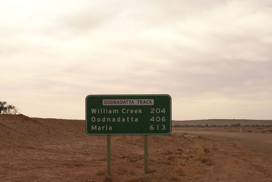 Nächste Ortschaft "William Creek" mit 12 Einwohnern