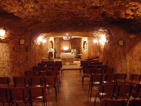 Kirche unter der Erde