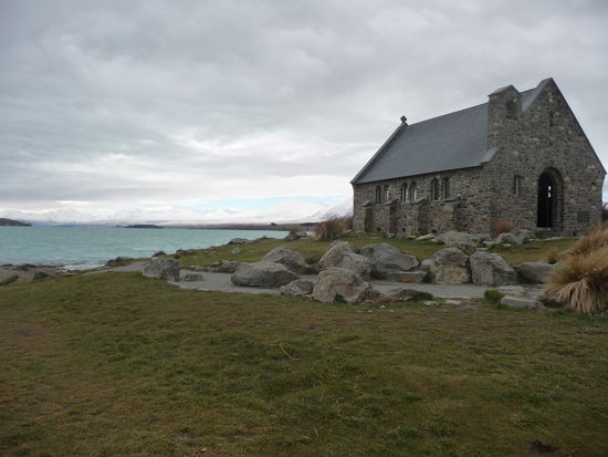 Lake Tepakeo mit the church of the goog shepherd