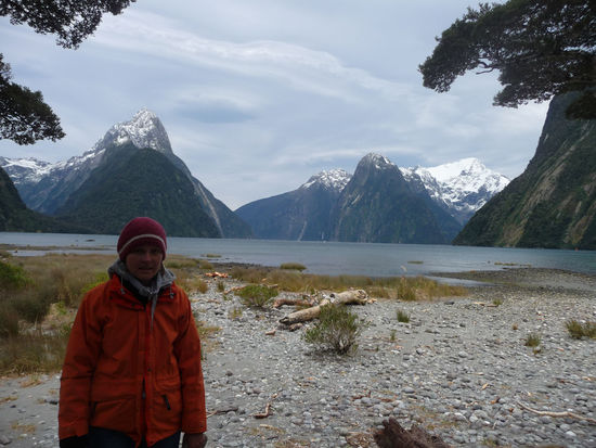 Am Milfordsound (8 Schichten halten die Claudi warm)