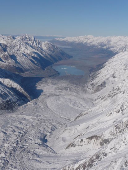 Tasman-Gletscher und Tasmanlake (waren wir vor paar Tagen von der anderen Seite) von oben