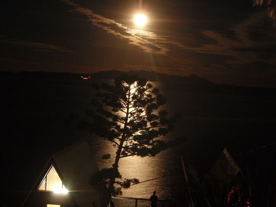 Der mond is so gigantisch hier