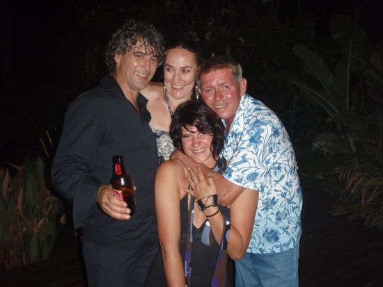 jason und Bev die besitzter vom Mexikaner und ein Freund