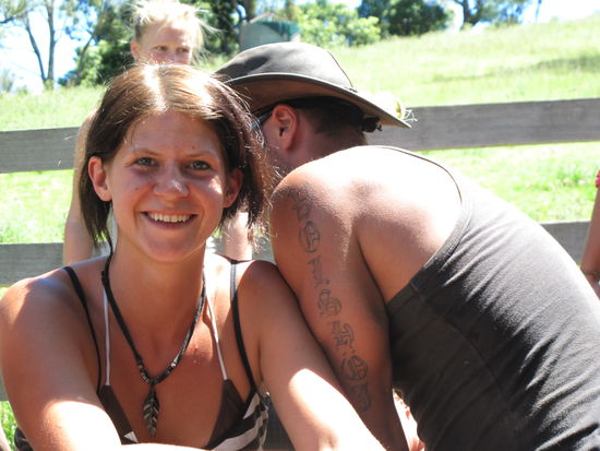 Da sitz ich gerade auf einem Kalb das Kastriert wird...